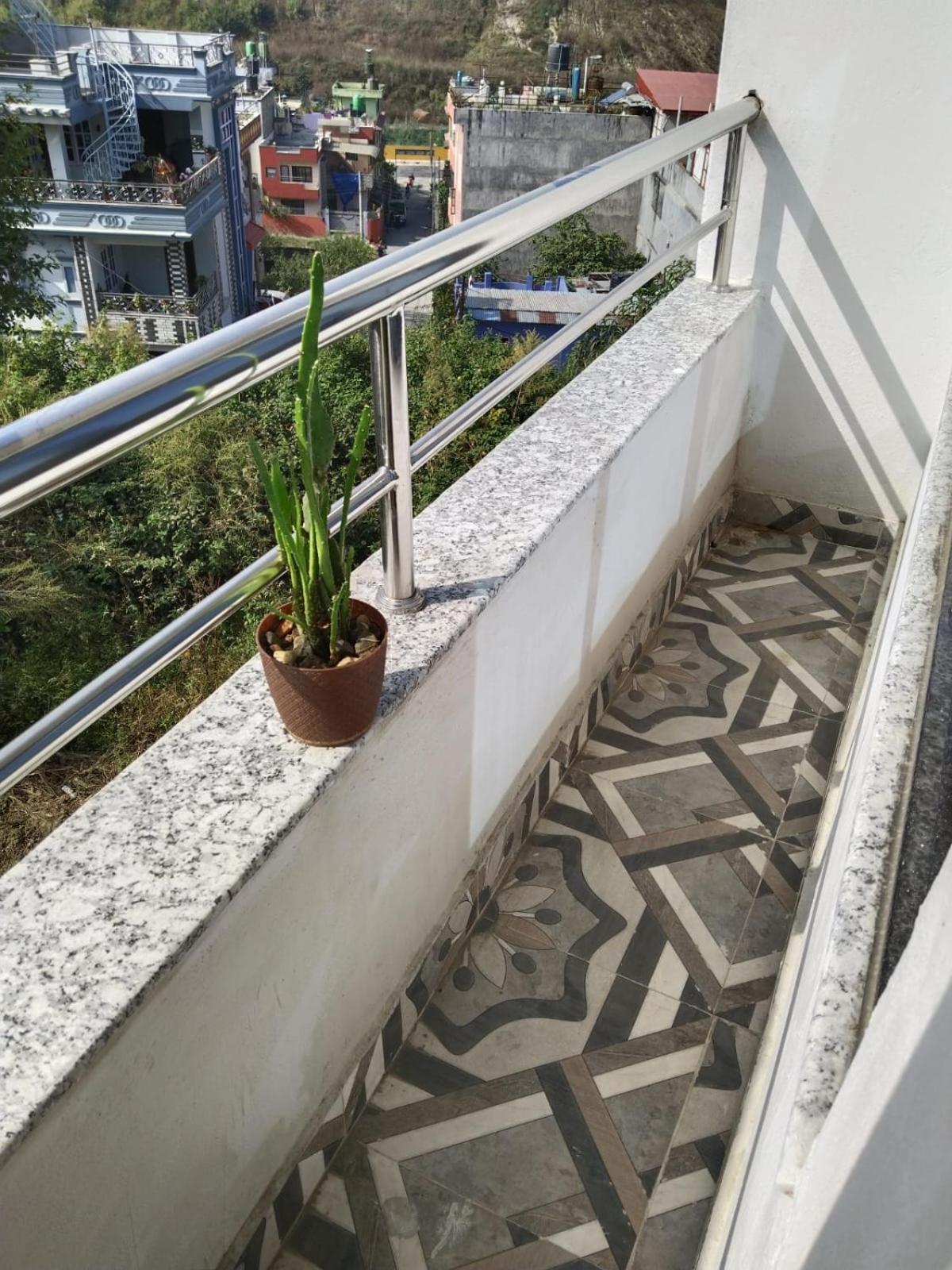 Kathmandu Airport View Hotel And Lodge Экстерьер фото