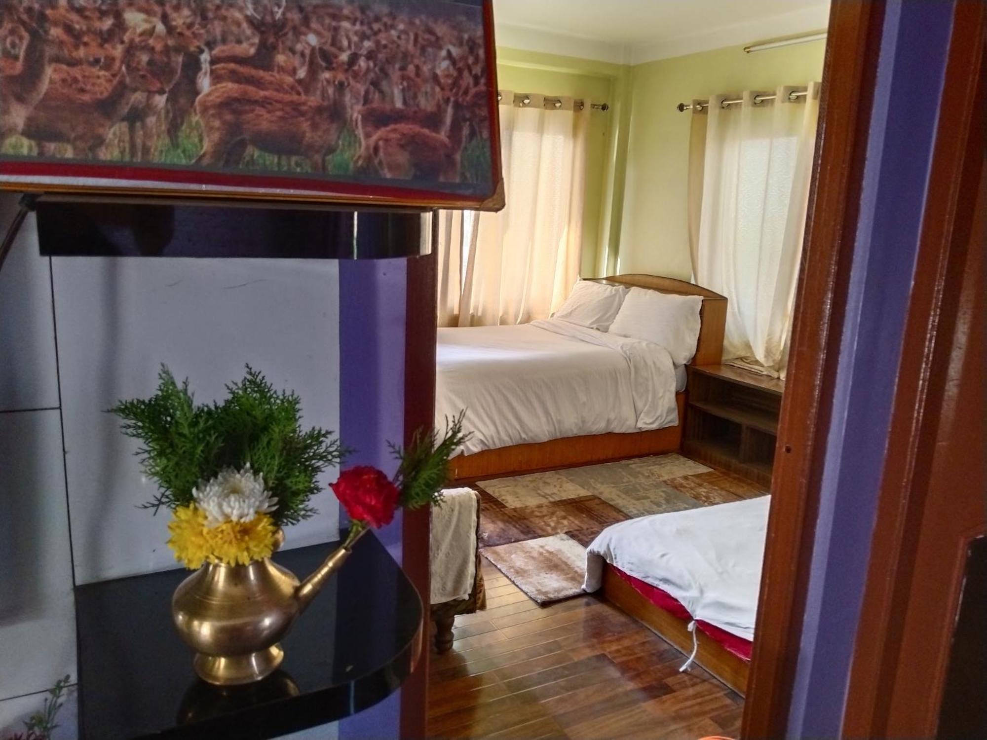 Kathmandu Airport View Hotel And Lodge Экстерьер фото